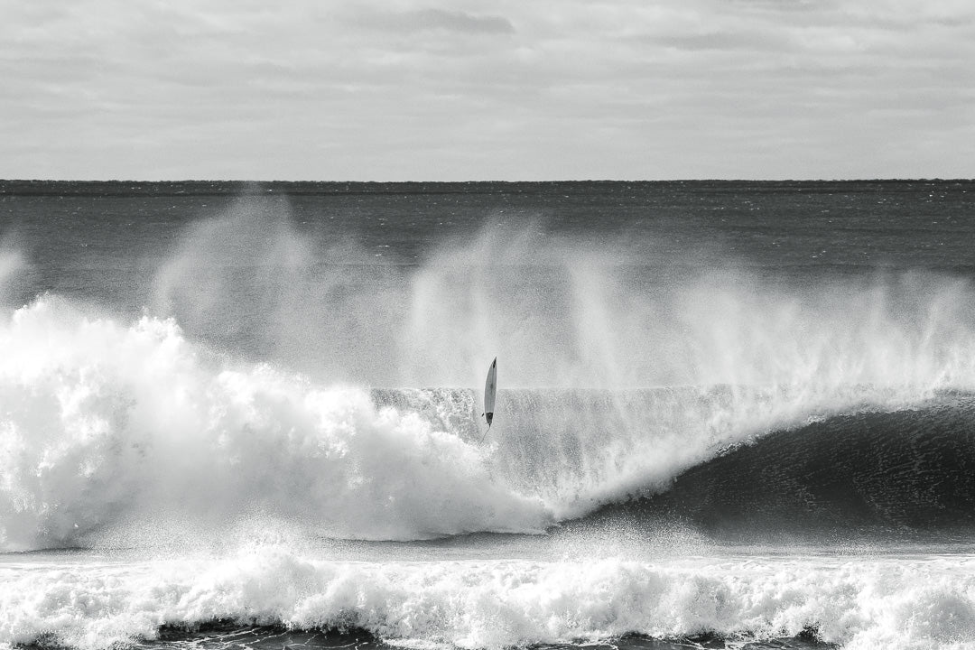 Black and White Wall Art - Black and White Surf Print - Surfer bailed on pumping wave on the sunshine coast - Sunshine Coast Surf art - Surfboard wave photography print - Australian wall art - Local artist - Surfboard Wall Art - Surfing QLD - Surfing Aus - Surf Photography - Black and White surf print - Retro surf poster