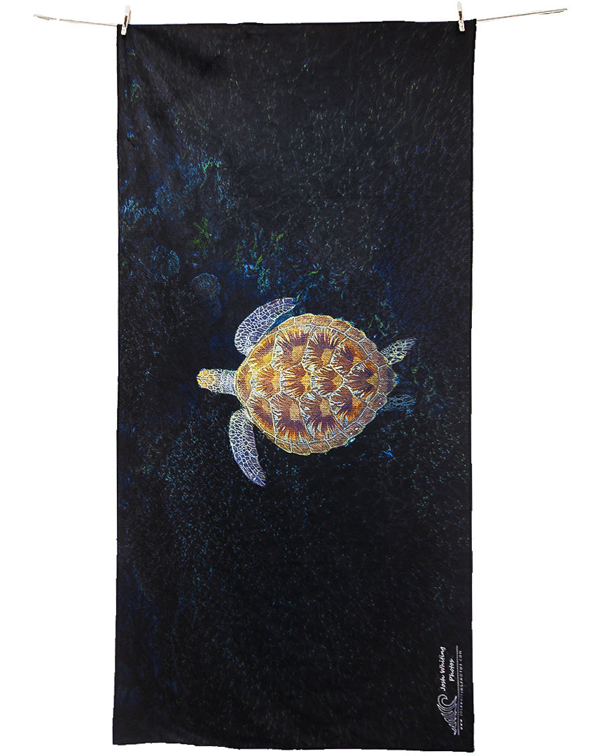 Sand Free Eco Beach Towel | Great Barrier Reef Turtle